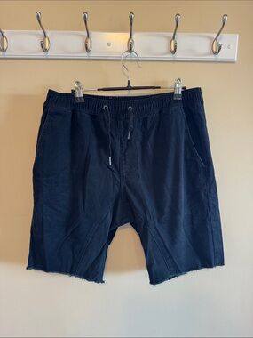 Zanerobe Black Elastic Waist Casual Shorts